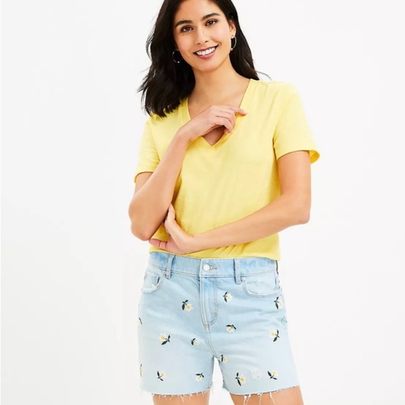 LOFT HIGH RISE FRAYED CUT OFF DENIM SHORTS 17” WAIST - Picture 1 of 9